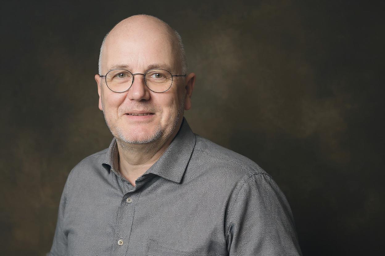 Nora Mulder, Secretariaat